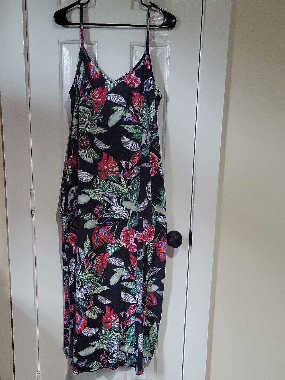 Black Tropical Floral Sun Dress With Pockets!